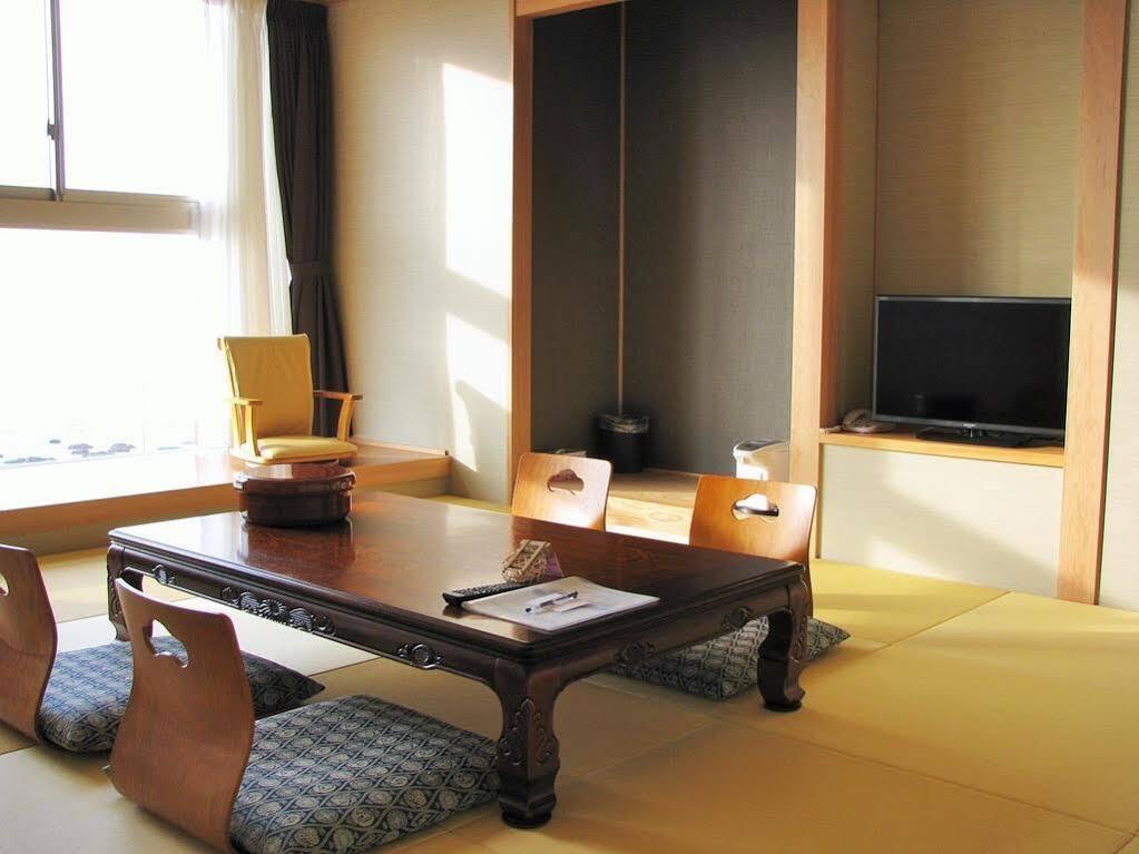 Hotel Sun Resort Shonai Tsuruoka Esterno foto