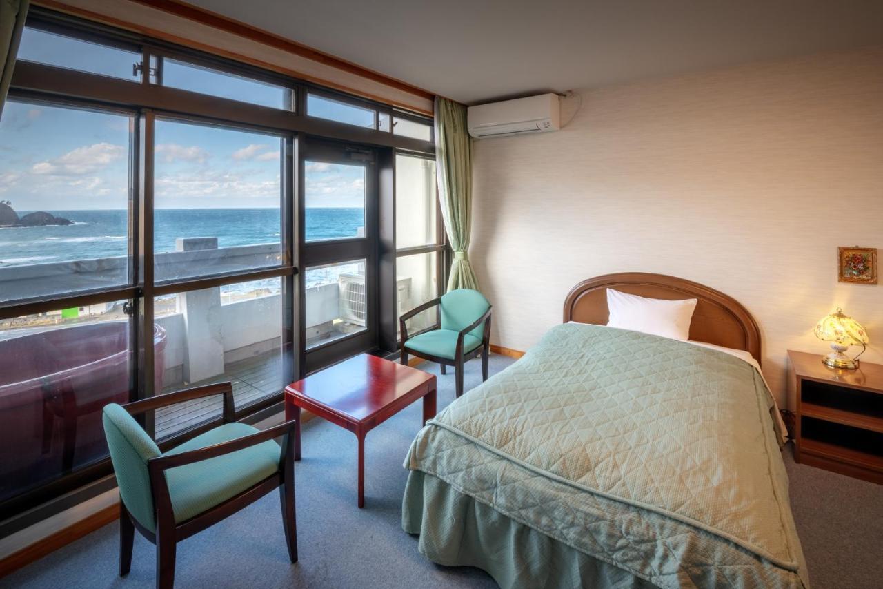 Hotel Sun Resort Shonai Tsuruoka Esterno foto