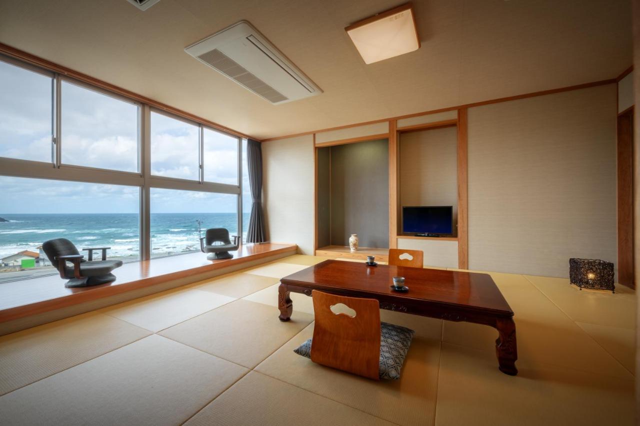 Hotel Sun Resort Shonai Tsuruoka Esterno foto